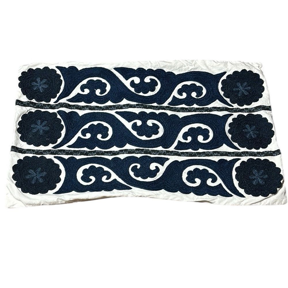 Pottery‎ barn decorative pillow case embroidered abstract waves clouds floral
